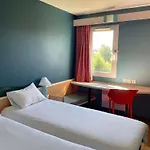 Ibis Hotel 3*