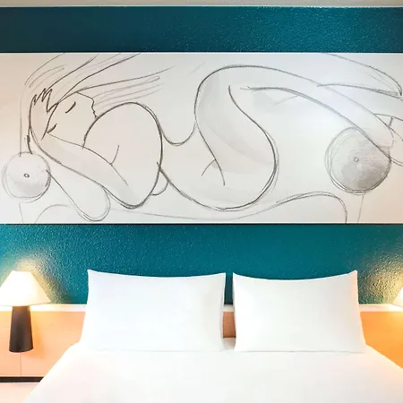 Ibis Hotel
