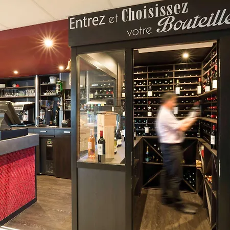 Ibis Hotel 3*