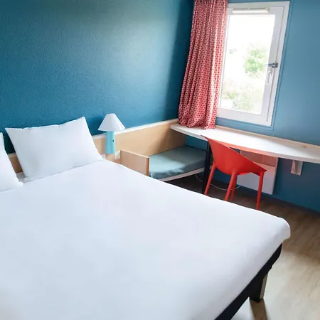 Ibis Hotel 3*