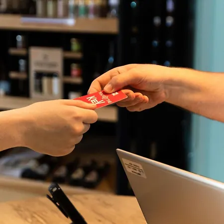 Ibis Ξενοδοχείο Ναρμπόν