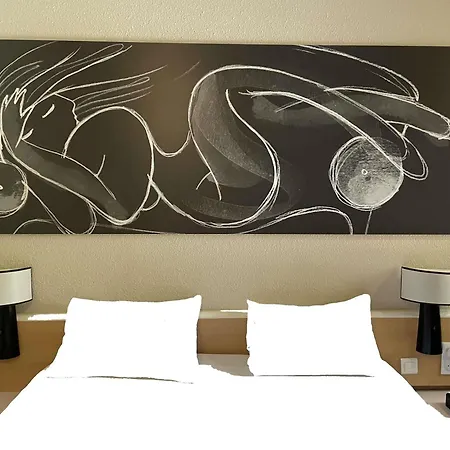 Ibis ホテル 3*