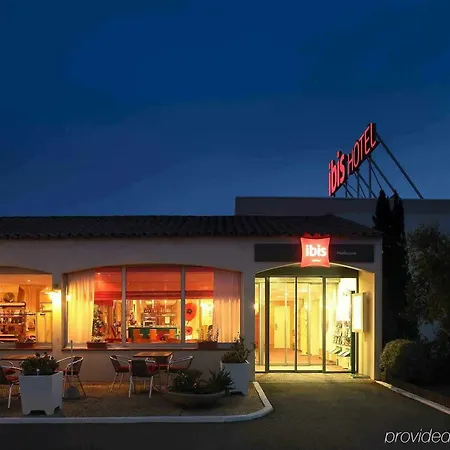 Ibis Otel 3*