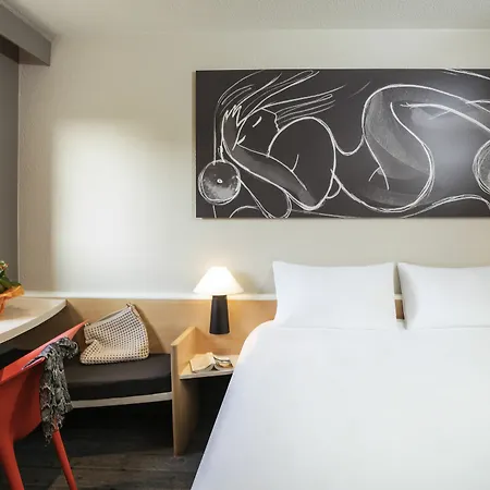 Ibis 3*