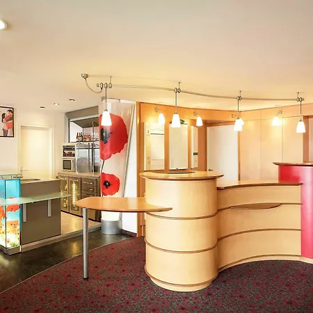 Ibis 3*
