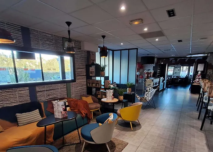 Ibis 3* Нарбонна